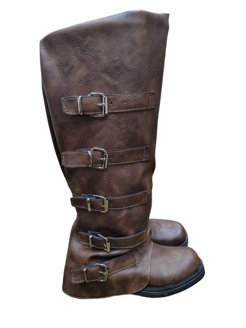 Bota manga con hebillas