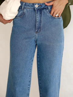 Calça Jeans Feminina Wid Leg na internet