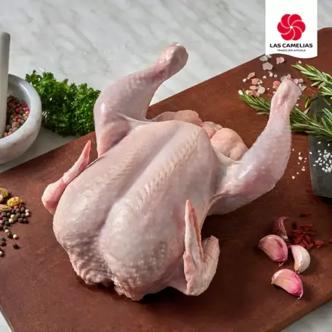 Pollo entero eviscerado con menudos (2,5 KG aprox.) - comprar online
