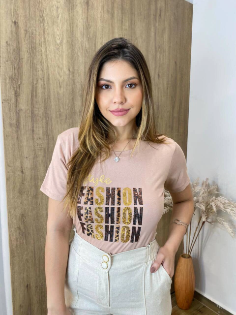 T-shirt Feminina Manga Curta Bege Escuro Style Fashion