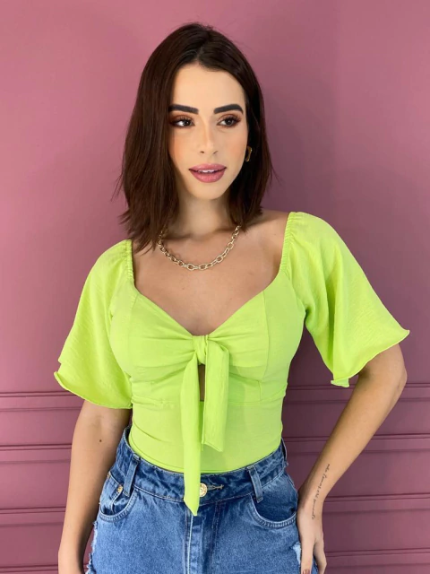 Cropped Feminino com Bojo Amarração no Decote Verde - comprar online