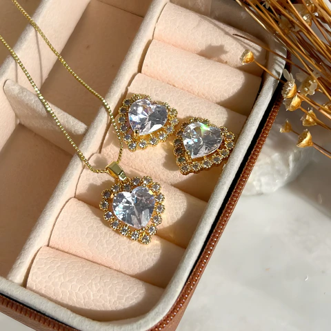 Conjunto Cravejado Coração De Cristal - comprar online