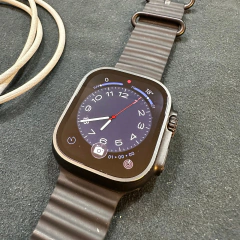 Apple Watch Ultra 2 49mm Titânio Preto – GPS + LTE Seminovo - comprar online
