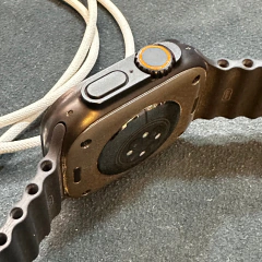 Apple Watch Ultra 2 49mm Titânio Preto – GPS + LTE Seminovo