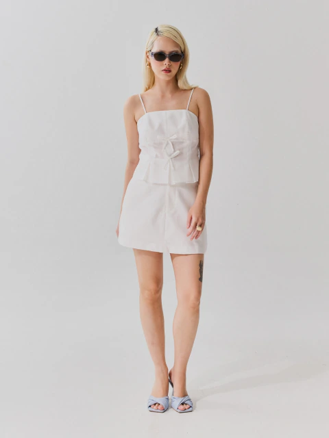 SHORT SAIA LISTRADO PAMELA OFF WHITE - comprar online