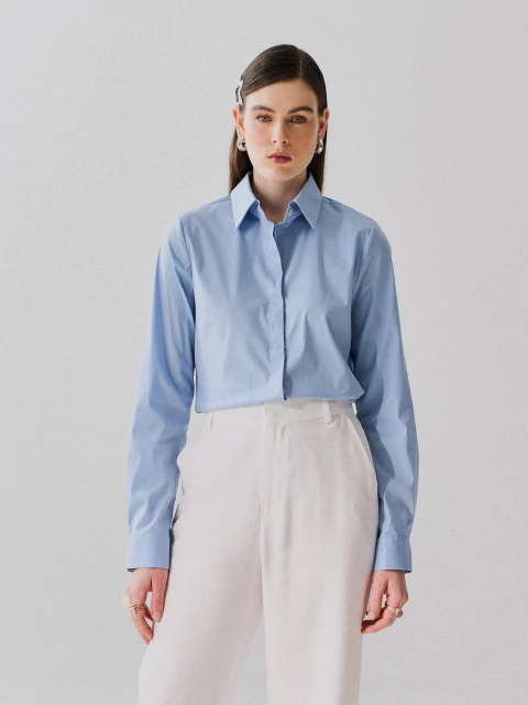 CAMISA EM TRICOLINE COM VISTA COBERTA BRUNA AZUL CLARO - comprar online
