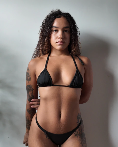 Modelo Poly- Preto (top)