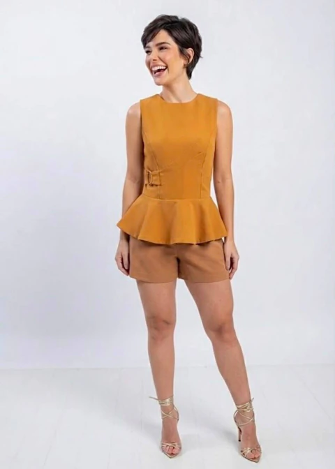 Short De Alfaiataria Caramelo