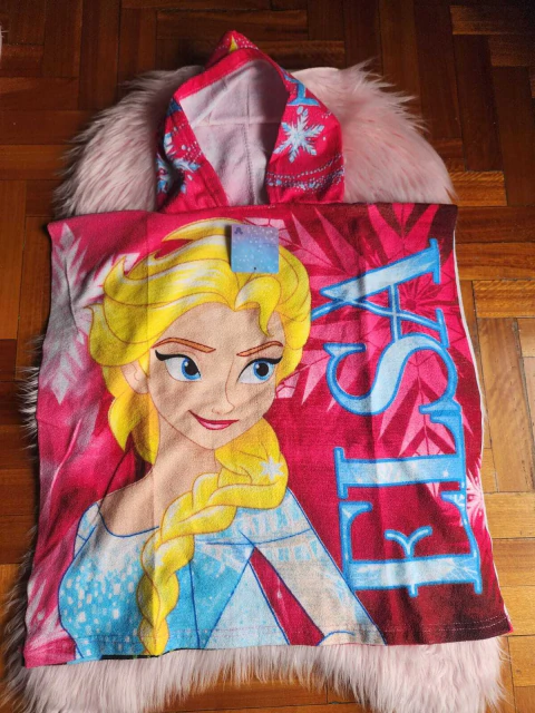 Ponchito INFANTIL ELSA Talle unico 120 x60 cm