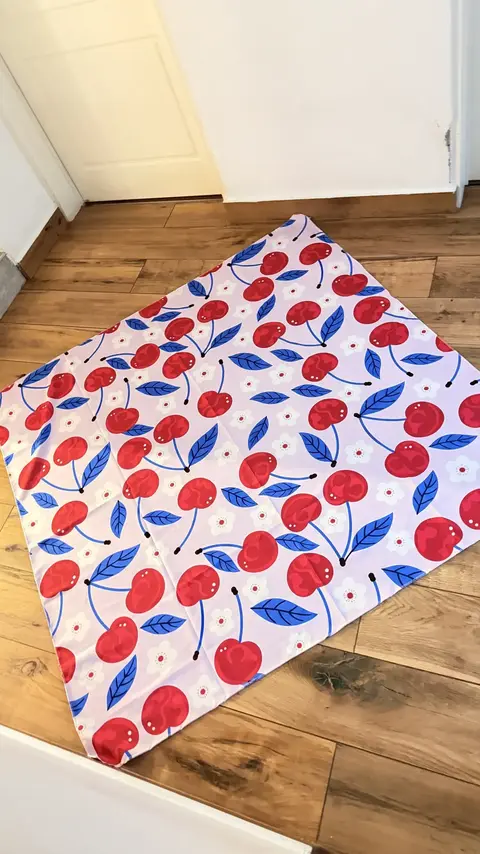 [TROPICAL] LONA PLAYERA 150x150 cerezas