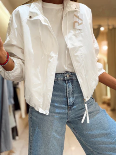 CAMPERA V7_991 en internet