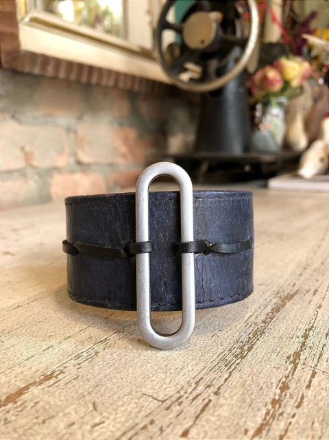Pulseira Costumizada de Couro - comprar online
