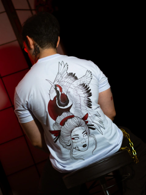 Camiseta Garça • Gabriela Liie • Branca