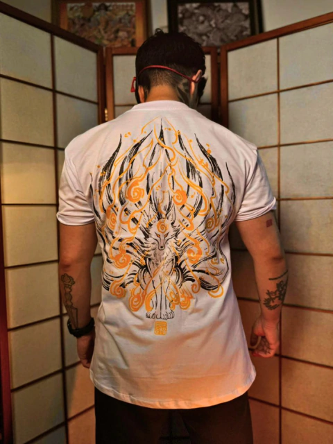 Camiseta Kyuubi no Kitsune • Inafuko • Branca