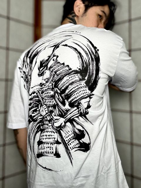 Camiseta Samurai • Inafuko • Branca
