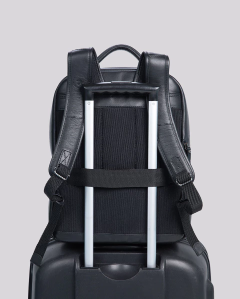Mochila para Viagem Couro Slim | Madrid Preto - comprar online