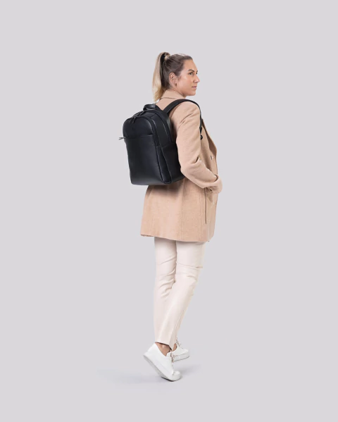 Mochila de Couro para Notebook Native | Madrid Preto na internet