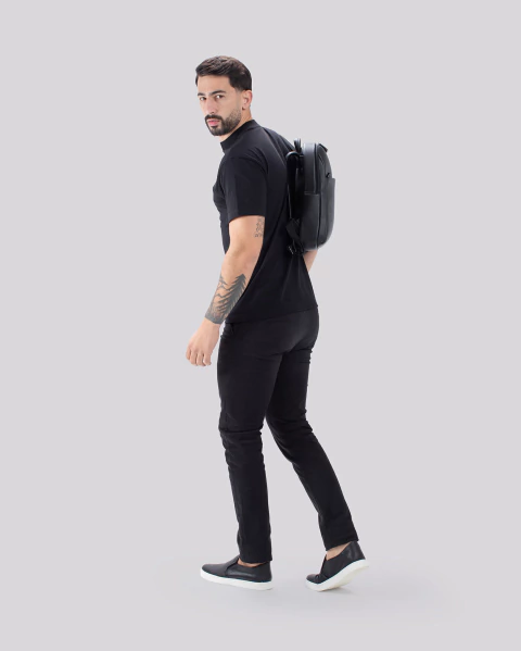 Mochila Macbook em Couro Slim | Madrid Preto - comprar online