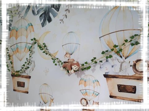 CORDINHA DECORATIVA COM MACAQUINHO MARROM CLARO