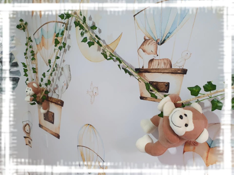 CORDINHA DECORATIVA COM MACAQUINHOS MARROM CLARINHO