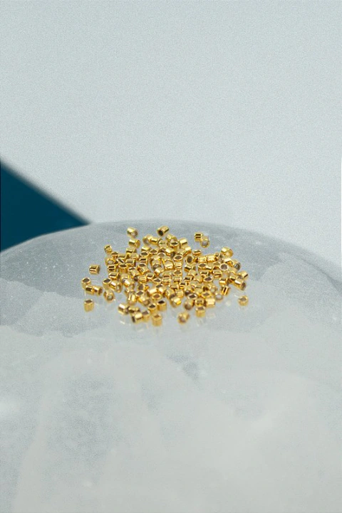 Entremeio Trava Redondo Liso 2X2Mm Ouro - 100 Pçs