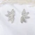 Aretes hojas al viento - comprar en línea