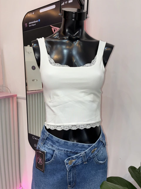 TOP PUNTILLA - comprar online