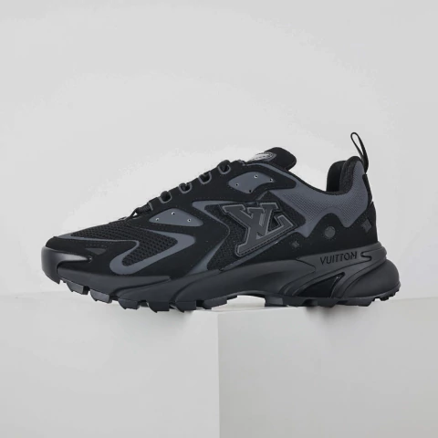 LV Runner Tatic Black - comprar online