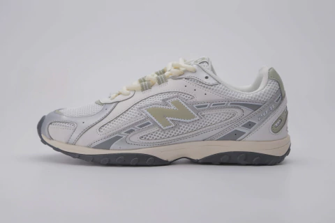 New Balance 204L White Beige - comprar online