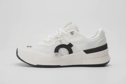 On Running The Roger Pro 2 White Black - comprar online