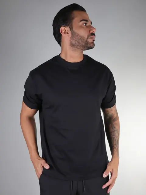 Camiseta Oversize Masculina Madrid - Preta