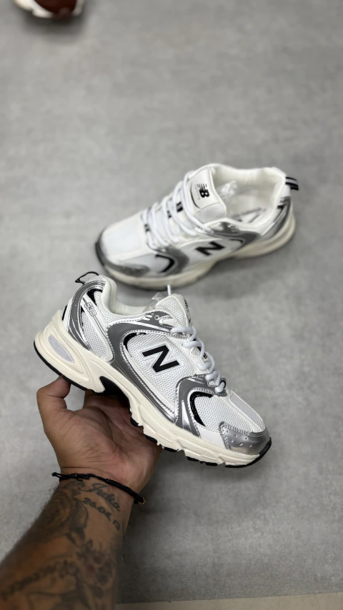 Tênis NB 530