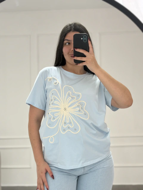 Remera Serena -Celeste-