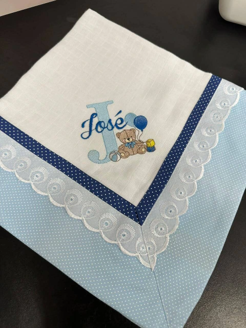 Fralda de Bebê com Bordado Personalizado