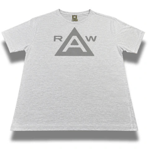 Camiseta cinza plus size y2k anos 2000 cyber grunge desert RAW importada da Alemanha!