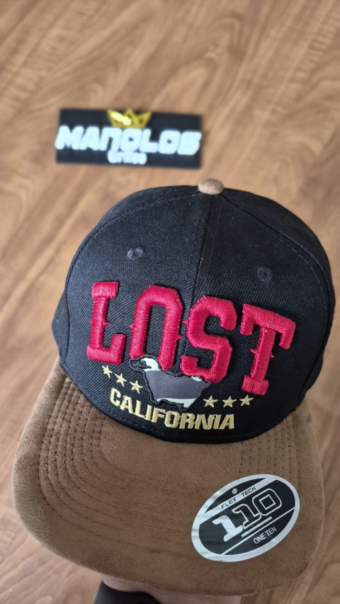 Boné Lost California