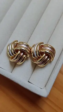 Brinco Trançado Tricolor (Tons Rosé, Prata e Dourado) - comprar online