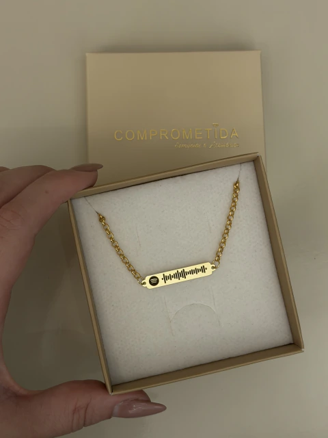 Pulseira plaquinha dourada