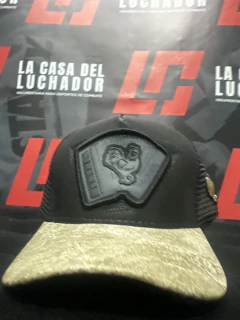 Gorra Mato Clasicc con visera texturizada - La Casa del Luchador