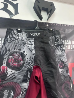 Shorts deportivos Venum para combate - La Casa del Luchador