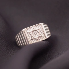 ANEL ESTRELA DE DAVI QUADRADO