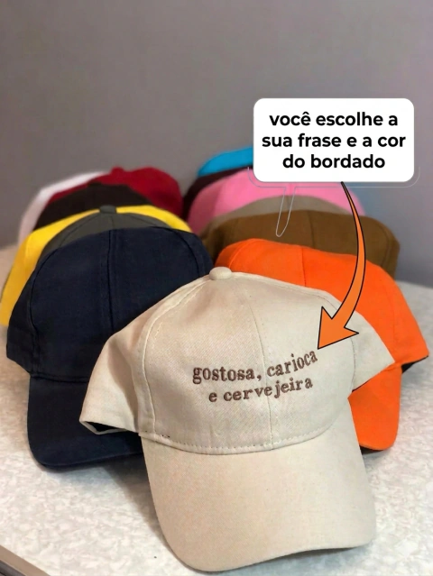 Boné BORDADO com a sua frase PERSONALIZADO NA FRENTE DO BONÉ - VOCÊ ESCOLHE A FRASE - FRETE GRÁTIS REGIÃO SUL E SUDESTE COMPRAS ACIMA DE R$ 500,00