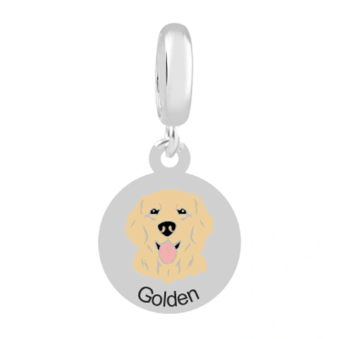 Berloque medalhinha colorida de Golden Retriever de frente em prata 925