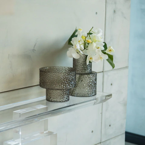 Vaso Decorativo em Vidro Cinza Martelado - Modelo 4 - comprar online