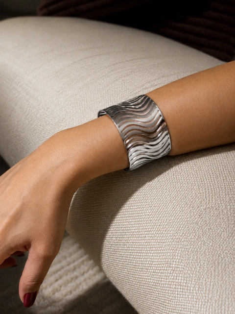 .Bracelete ondas vazadas Miller
