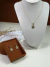 CONJUNTO CIRCULO CRAVEJADO FOLHEADO A OURO - comprar online