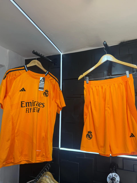 Conjunto Real Madrid Away 24/25 Adidas - Laranja