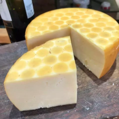Queijo de Alagoa Defumado - Queijaria de Alagoa
