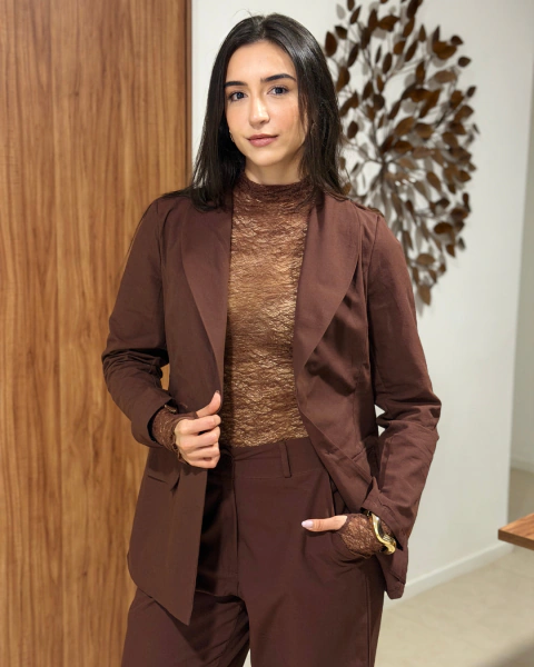 Conjunto Blazer Max e calça pantalona marrom