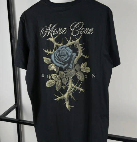 Camisa lançamento rosas e espinhos